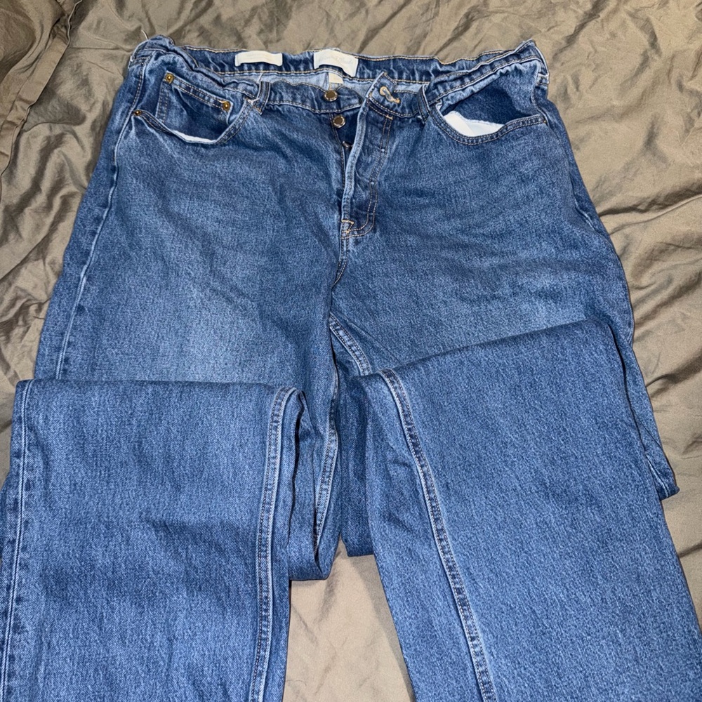 Universal Thread Light Blue Denim Jeans